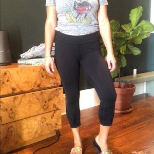 Nike Black Workout Cropped Pants for Women